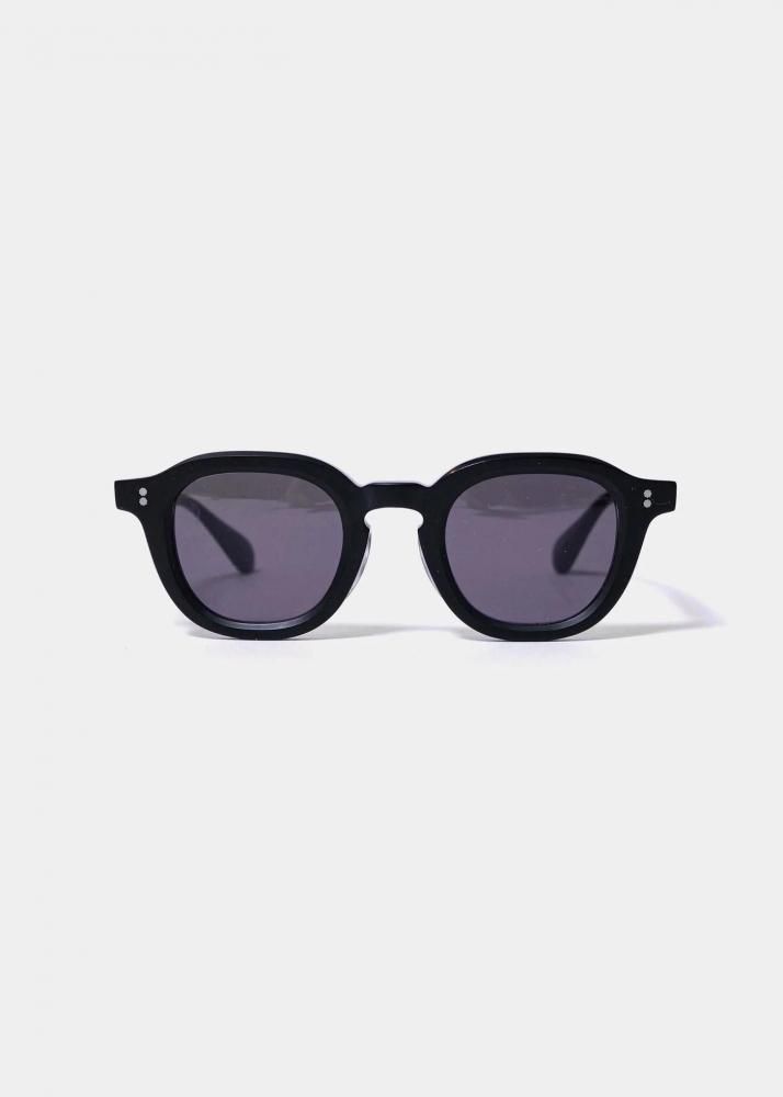 APPLEBUM / "LGA" Matte Sunglasses