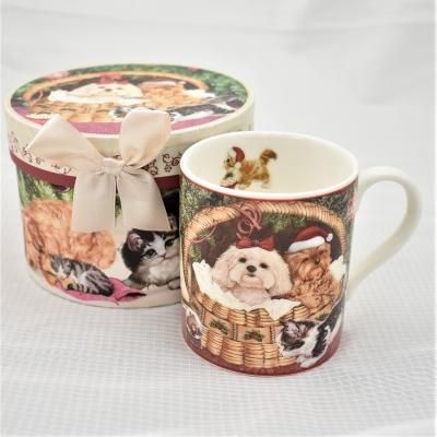 ギフトボックス入り クリスマスマグカップ 犬猫柄 0391191 ギフトボックス入り クリスマスマグカップ 犬猫柄 0391191
