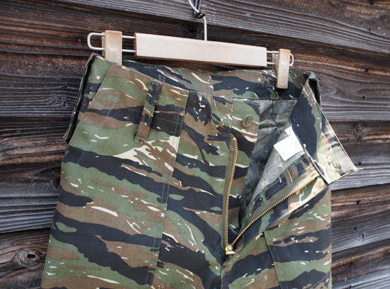 UK Combat Trousers Slim type (Tiger Camo) - BARKBOX