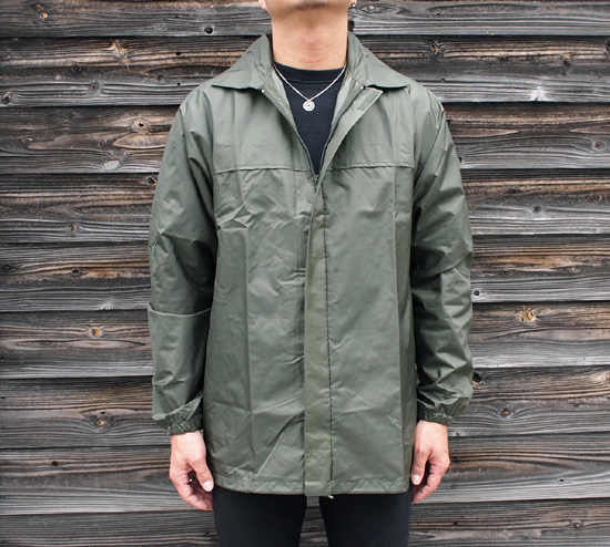 <img class='new_mark_img1' src='https://img.shop-pro.jp/img/new/icons47.gif' style='border:none;display:inline;margin:0px;padding:0px;width:auto;' />"Dead Stock" French Army Military Surplus Rain Jacket