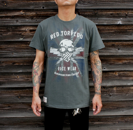 <img class='new_mark_img1' src='https://img.shop-pro.jp/img/new/icons29.gif' style='border:none;display:inline;margin:0px;padding:0px;width:auto;' />Red Torpedo Patriot Graphite T-Shirt