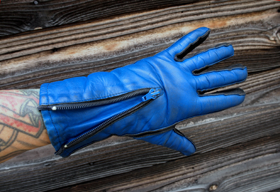 <img class='new_mark_img1' src='https://img.shop-pro.jp/img/new/icons34.gif' style='border:none;display:inline;margin:0px;padding:0px;width:auto;' />30 OFFVintage England Blue x Black Leather Gloves (XS) UKG-26