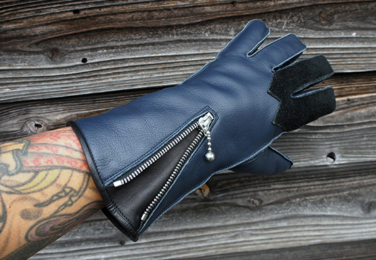 <img class='new_mark_img1' src='https://img.shop-pro.jp/img/new/icons29.gif' style='border:none;display:inline;margin:0px;padding:0px;width:auto;' />BARKBOX Navy Leather Gloves (Made by Goldtop England)