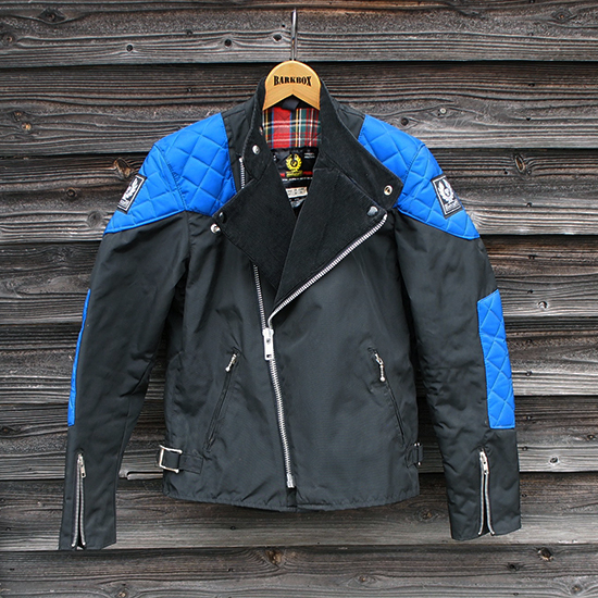 <img class='new_mark_img1' src='https://img.shop-pro.jp/img/new/icons5.gif' style='border:none;display:inline;margin:0px;padding:0px;width:auto;' />Deadstock Belstaff Outlaw Nylon Jacket Black/Blue (34) boj-01