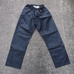 <img class='new_mark_img1' src='https://img.shop-pro.jp/img/new/icons47.gif' style='border:none;display:inline;margin:0px;padding:0px;width:auto;' />Deadstock Waterproof Garment Black Trousers (32-36) wg-003