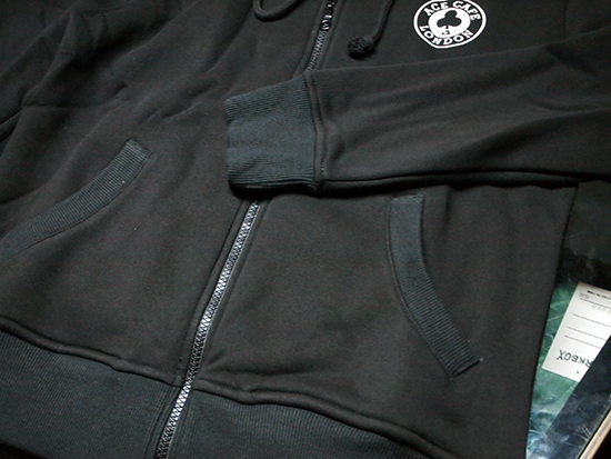 エースカフェロンドン！イギリス現地 Ace Cafe Londonで販売している