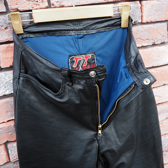 ロッカーズ革パン TT レザー パンツ 英国製 ヴィンテージ ロッカーズ革パン TT レザー パンツ 英国製 ヴィンテージ
