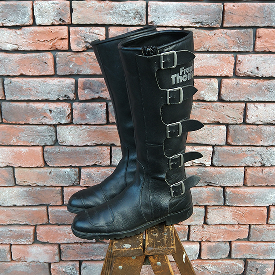 <img class='new_mark_img1' src='https://img.shop-pro.jp/img/new/icons47.gif' style='border:none;display:inline;margin:0px;padding:0px;width:auto;' />FRANK THOMAS 5-Buckles Side Zip Boots (UK/8.5) ukb-357