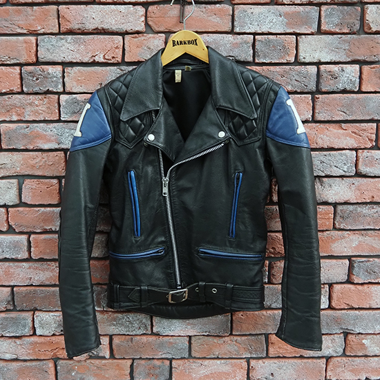 <img class='new_mark_img1' src='https://img.shop-pro.jp/img/new/icons5.gif' style='border:none;display:inline;margin:0px;padding:0px;width:auto;' />TT Leathers x Honda Motorcycle Leather Jacket (32) vjk-220