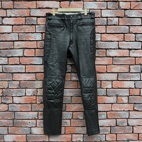 <img class='new_mark_img1' src='https://img.shop-pro.jp/img/new/icons5.gif' style='border:none;display:inline;margin:0px;padding:0px;width:auto;' />Vintage Lewis Leathers Padded Slim Leather Trousers (32) vlt-45