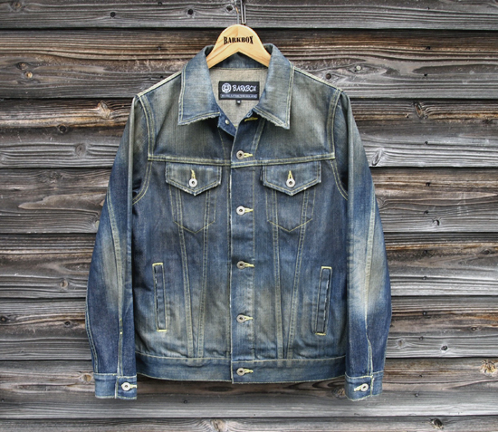 <img class='new_mark_img1' src='https://img.shop-pro.jp/img/new/icons29.gif' style='border:none;display:inline;margin:0px;padding:0px;width:auto;' />BARKBOX Original Vintage Denim Jacket