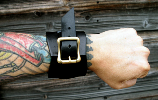 BADEY LEATHERS "Brass" Buckle Wristband