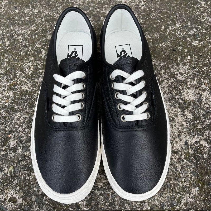 <img class='new_mark_img1' src='https://img.shop-pro.jp/img/new/icons14.gif' style='border:none;display:inline;margin:0px;padding:0px;width:auto;' />VANS(Х)Authentic Lux/Black