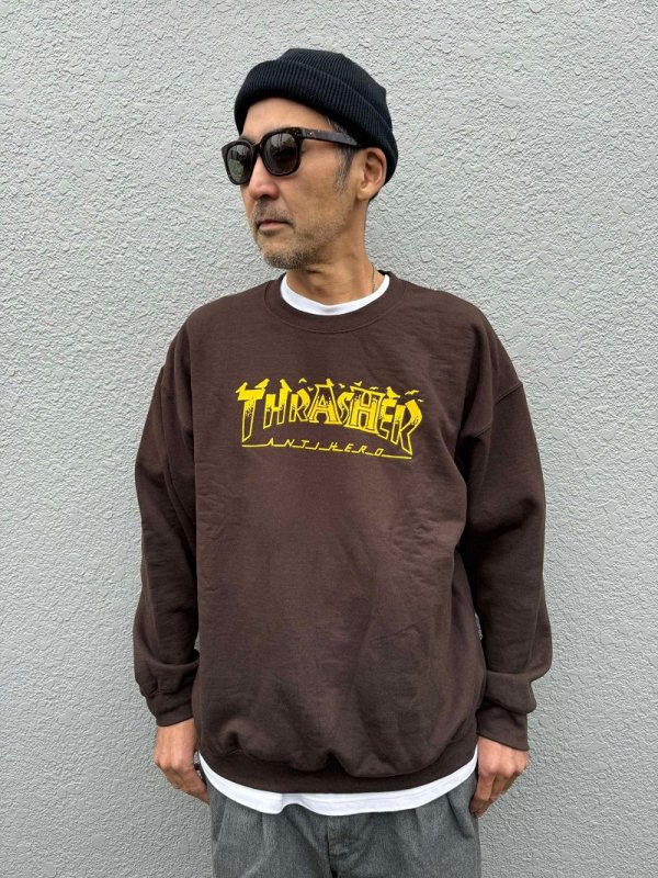 <img class='new_mark_img1' src='https://img.shop-pro.jp/img/new/icons14.gif' style='border:none;display:inline;margin:0px;padding:0px;width:auto;' />THRASHER X ANTIHERO(å㡼 X ҡ)Pigeon Mag Crew Neck Sweat/Dark Choclate