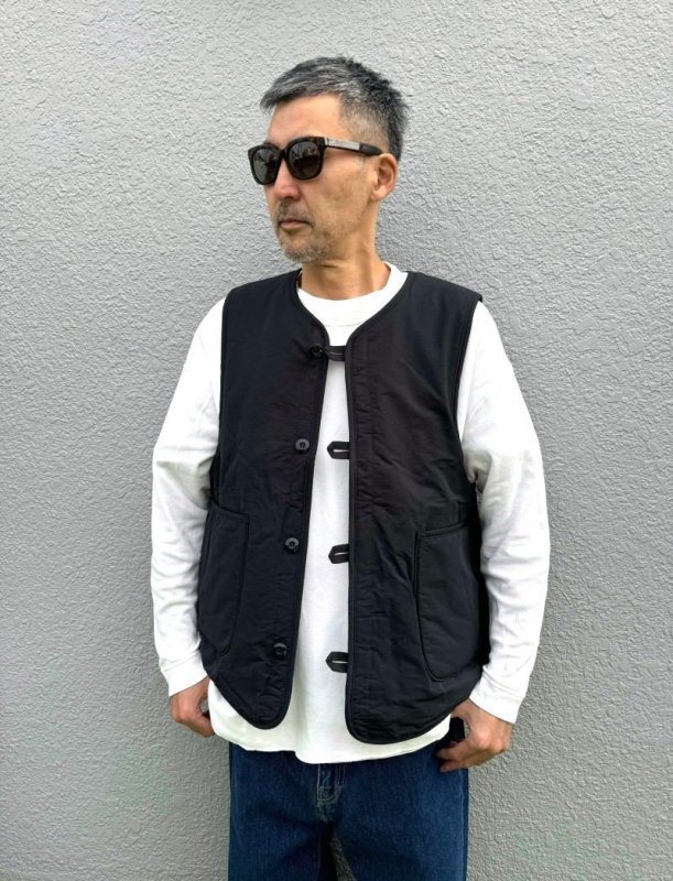 <img class='new_mark_img1' src='https://img.shop-pro.jp/img/new/icons14.gif' style='border:none;display:inline;margin:0px;padding:0px;width:auto;' />ARMY TWILL(ߡĥ)Cotton Nylon Reversible Vest/Black