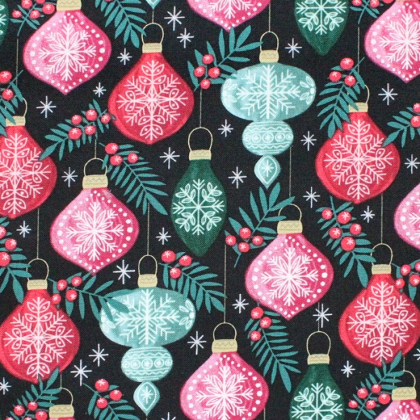 Cloud9 Fabrics Winter Wonderland 227195 Berries & Baubles