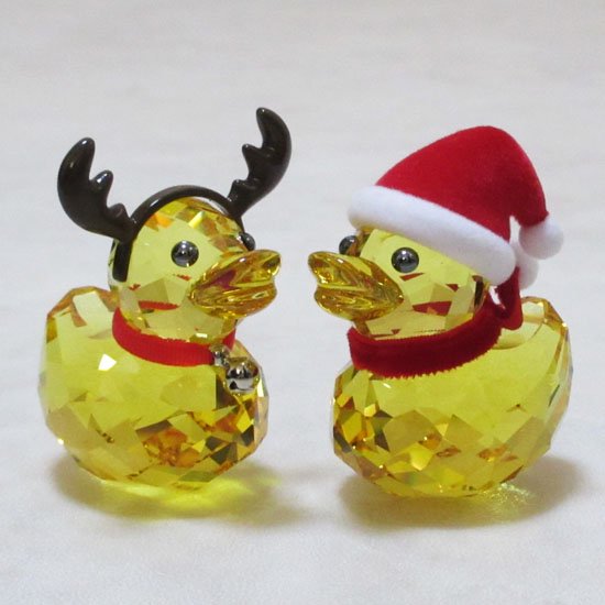 スワロフスキー 「ハッピーダック サンタとトナカイ」（Santa Reindeer Ducks） 5004497 - スワロフスキー専門店