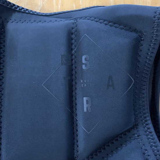 MYSTIC ミスティック 【Star Impact Vest Fzip Wake CE】 Black 新品正規品 インパクトベスト ウェイクボード  - 横乗り系PROSHOP・スポランです。自然を相手に楽しい「あそび」を提案します。
