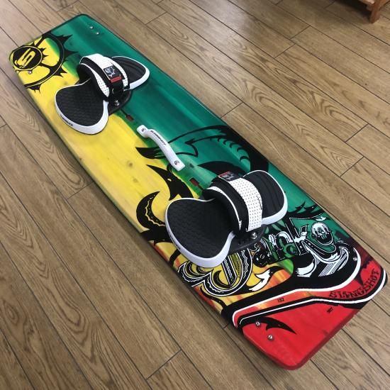 【中古カイトボード】SLINGSHOT Darko 132 正規品 カイトボード 中古カイトボード】 SLINGSHOT Darko 132 正規品 カイトボード