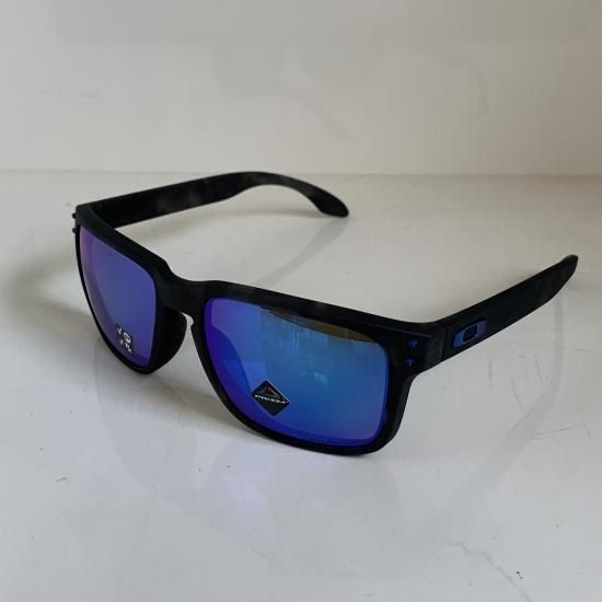 K04215 新品 OAKLEY サングラス MATTE BLACK素材 - サングラス/メガネ