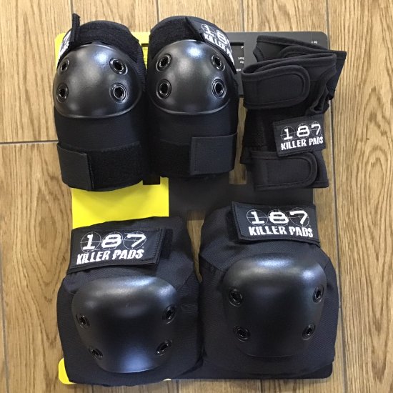 187 KILLER PADS 【SIX PACK】 BLACK 黒 新品正規 スケートボードプロテクター３点（手首・肘・膝）セット -  横乗り系PROSHOP・スポランです。自然を相手に楽しい「あそび」を提案します。