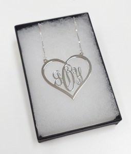 ��Υ����JOY�ͥå��쥹(�ϡ���)<br>Silver925<br>
���륵���θĿ͹�˼����ľ͢��<img class='new_mark_img2' src='https://img.shop-pro.jp/img/new/icons61.gif' style='border:none;display:inline;margin:0px;padding:0px;width:auto;' />�ξ��ʲ���