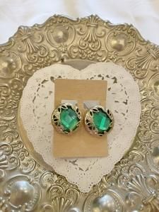  Vintage Earring