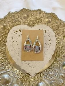  Vintage Earring