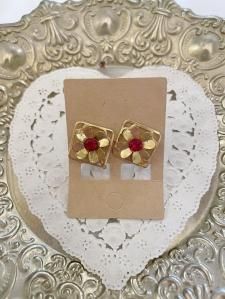  Vintage Earring
