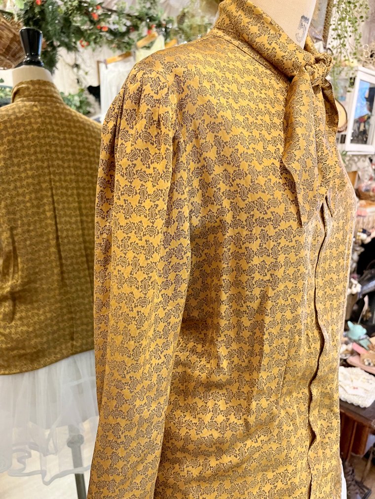 Vintage　フランス製シルクブラウス