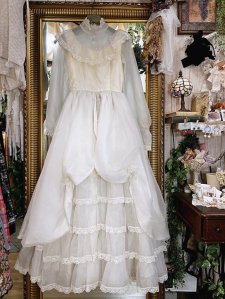 Vintage Wedding オーガンジーティアードレースロマンチックドレス