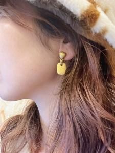  Vintage Earring