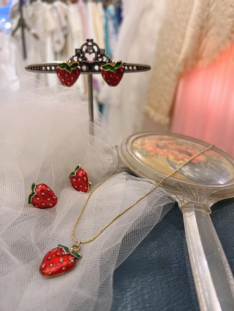  Vintage Strawberry Earring,necklace