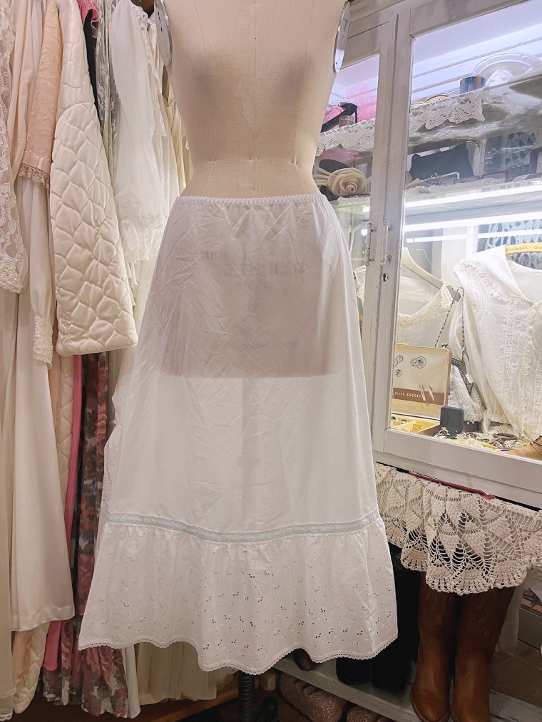 Vintage 裾はしごレースホワイトアンダースカート