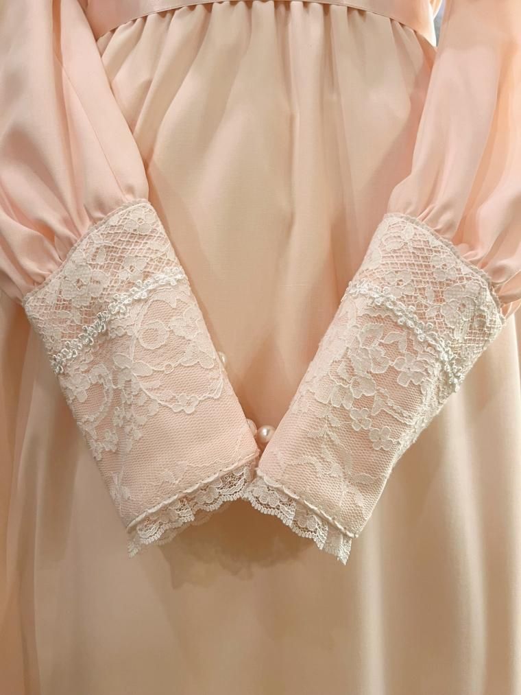merletage vintage お花とリボンの舞うドレス
