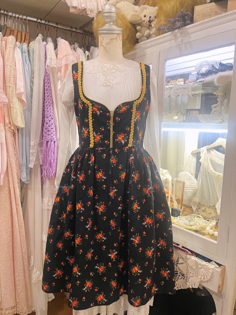 Vintage Dress - Comyu