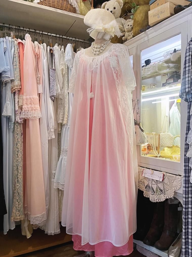 Vintage Nightie レーススリーブシアーホワイトロングガウン