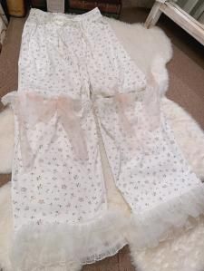 comyu remake floral romantic white pants