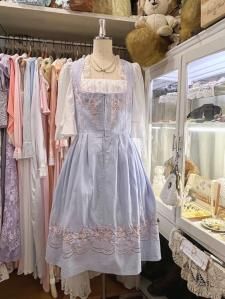 パステルカラーエンブロイダリーディアンドル