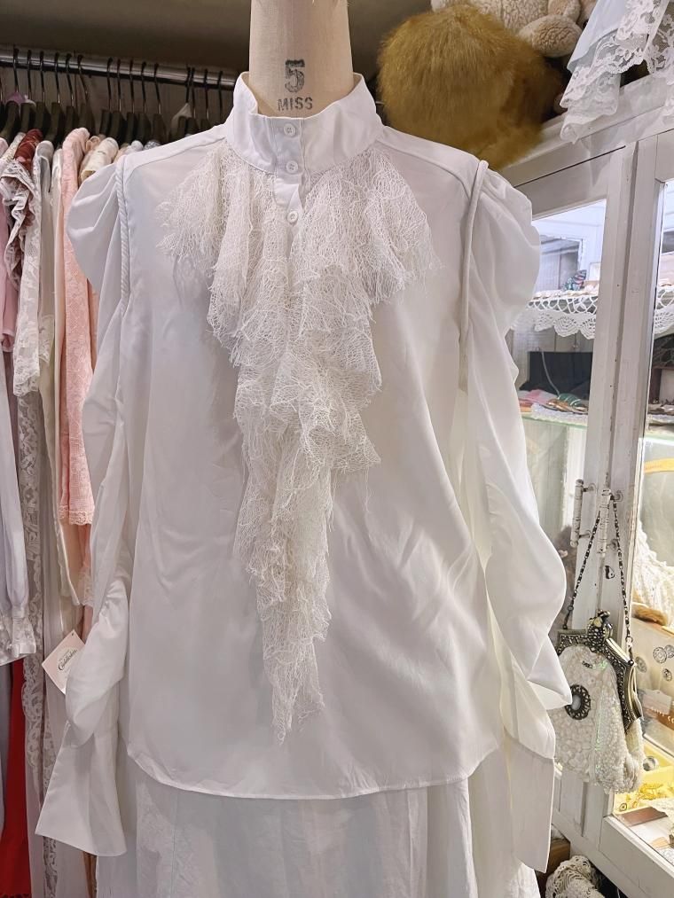 貴重CHANEL ヴィンテージ　ブラウス　ベージュ Blouse