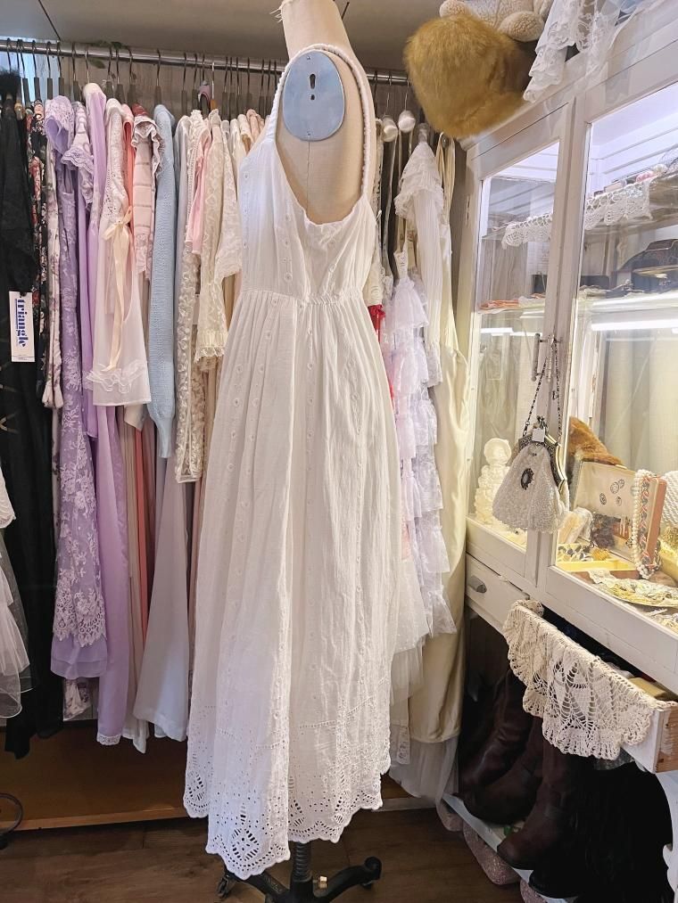 カットワークレースホワイトコットンキャミワンピース