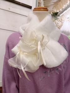 comyu remake fur collar white