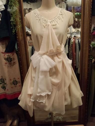 Comyu Handmade シフォンふわふわワンピースドレス オフホワイト Comyu Comyu Handmade シフォンふわふわワンピースドレス オフホワイト Comyu