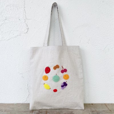 手刺繍のフルーツいっぱいバッグ　（長方形タイプ）