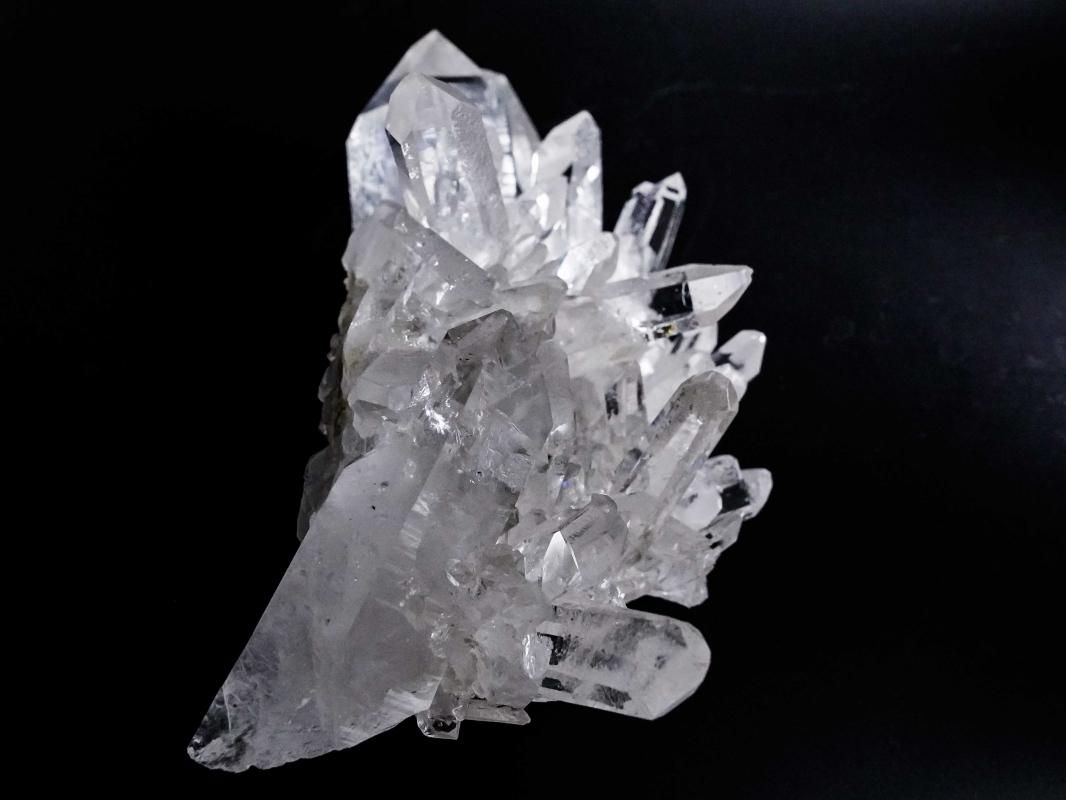 新品❗️水晶クラスター　天然石 ゼッカ・ジ・ソウザ産 水晶 クラスター 615.6g