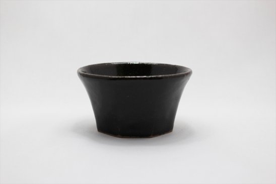 黒釉面取小鉢