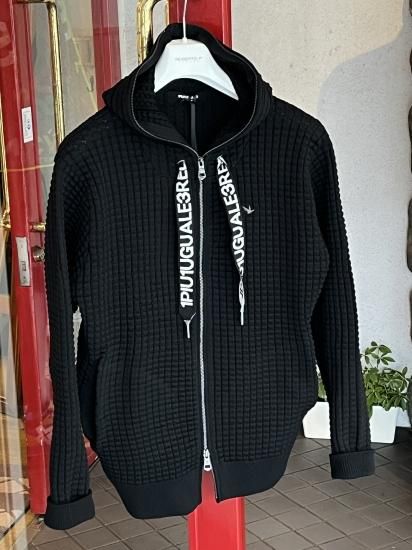 イタリアで購入☆ AVIU チュールパーカーとロンTセット 専用です