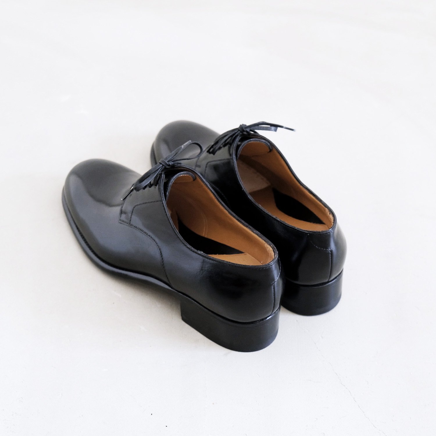 PLANE TOE SHOES [BLACK/Freudenberg Box Calf] - WUNDER 大阪 セレクトショップ 大阪梅田中崎町  オンラインストア 正規取扱い 通販可能