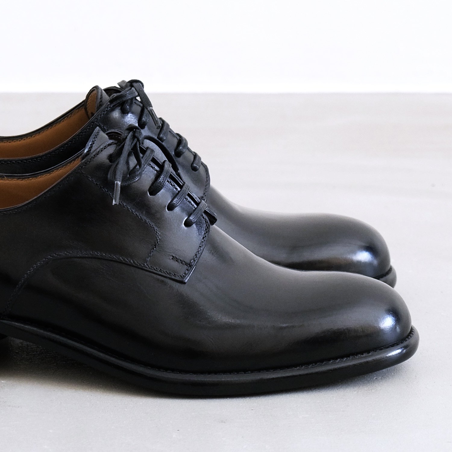 PLANE TOE SHOES [BLACK/Freudenberg Box Calf] - WUNDER 大阪 セレクトショップ 大阪梅田中崎町  オンラインストア 正規取扱い 通販可能