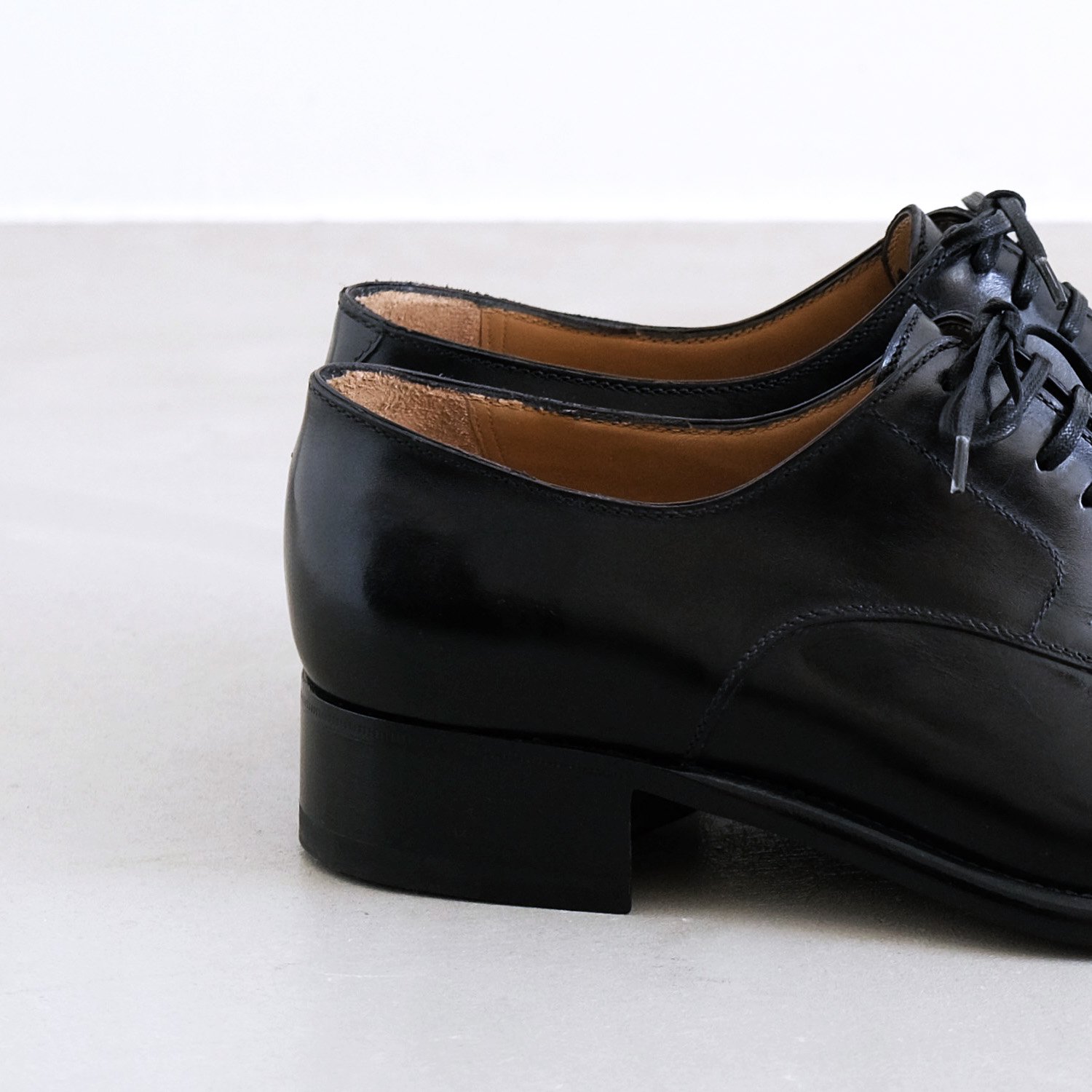 PLANE TOE SHOES [BLACK/Freudenberg Box Calf] - WUNDER 大阪 セレクトショップ 大阪梅田中崎町  オンラインストア 正規取扱い 通販可能